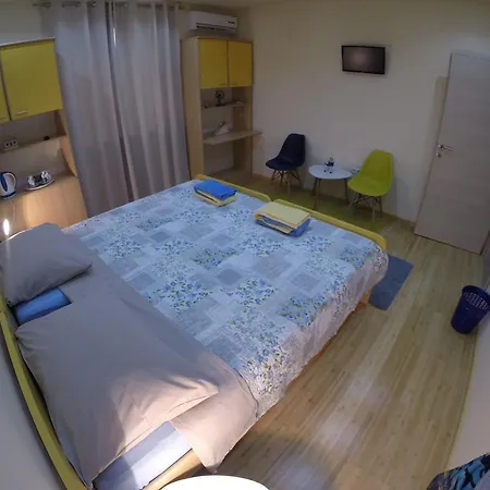 Guest house And Tino 4*
