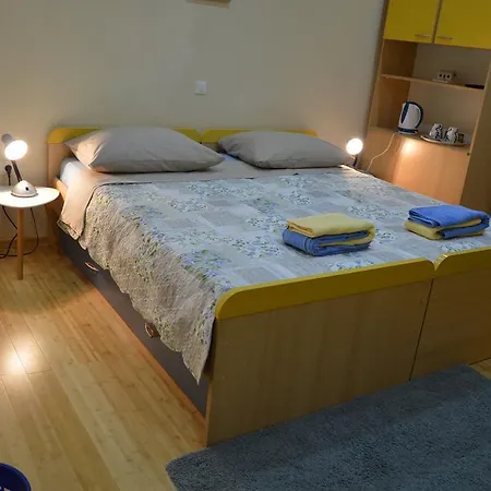 Guest house And Tino